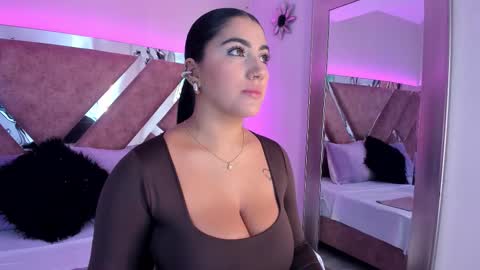 Paulina online show from 10/11/25, 12:36