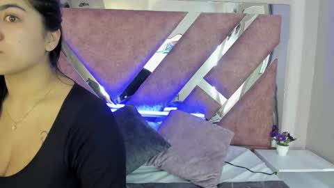 Paulina online show from 10/28/25, 10:52