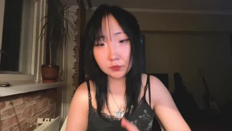 Snapshot of paulinaokutsu chatting on 02/17/26, 02:13 Yuna online show from 02/17/26, 02:13