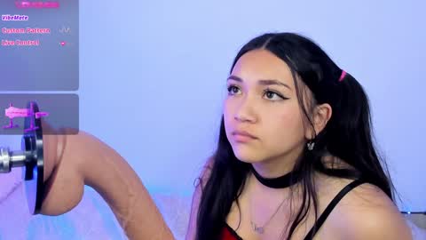 Snapshot of pauline_golden1 chatting on 12/14/24, 06:13 Pauline online show from 12/14/24, 06:13