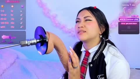 Snapshot of pauline_golden1 chatting on 01/06/25, 05:30 Pauline online show from 01/06/25, 05:30