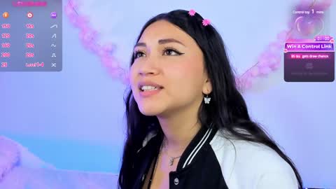 Snapshot of pauline_golden1 chatting on 01/09/25, 07:31 Pauline online show from 01/09/25, 07:31