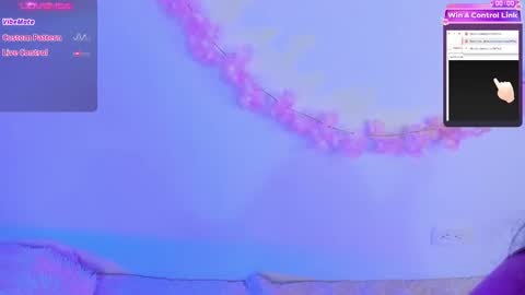 Snapshot of pauline_golden1 chatting on 03/12/25, 04:19 Pauline online show from 03/12/25, 04:19