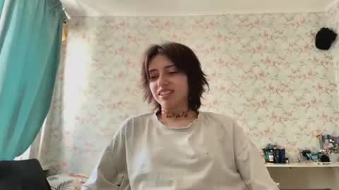 Snapshot of paulitabetenson chatting on 06/22/26, 07:05 lilyyyyy online show from 06/22/26, 07:05