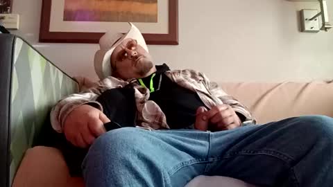 Snapshot of paulizme chatting on 12/04/24, 05:22 paulizme online show from 12/04/24, 05:22