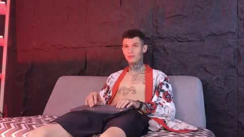 Snapshot of paulo527 chatting on 01/16/26, 09:41 Paulo online show from 01/16/26, 09:41