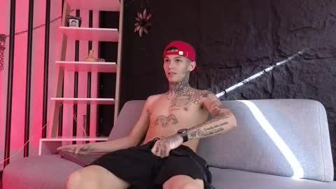 Snapshot of paulo527 chatting on 02/02/26, 09:35 Paulo online show from 02/02/26, 09:35