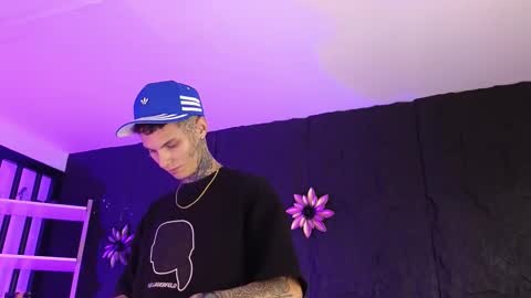 Snapshot of paulo527 chatting on 02/11/26, 10:04 Paulo online show from 02/11/26, 10:04