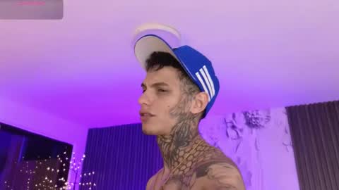 Snapshot of paulo527 chatting on 02/18/26, 09:16 Paulo online show from 02/18/26, 09:16