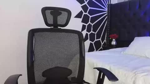 Snapshot of paulo527 chatting on 03/17/26, 09:23 Paulo online show from 03/17/26, 09:23