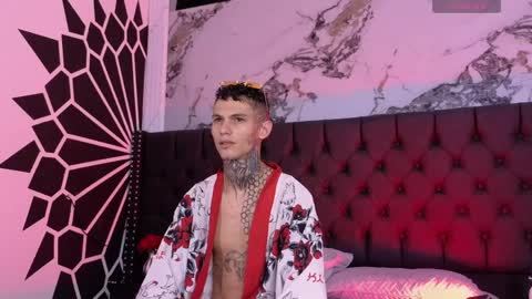 Snapshot of paulo527 chatting on 04/06/26, 04:21 Paulo online show from 04/06/26, 04:21