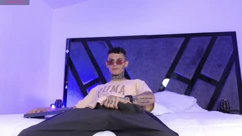 Snapshot of paulo527 chatting on 04/09/26, 04:45 Paulo online show from 04/09/26, 04:45