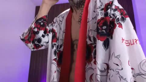 Snapshot of paulo527 chatting on 04/20/26, 12:57 Paulo online show from 04/20/26, 12:57