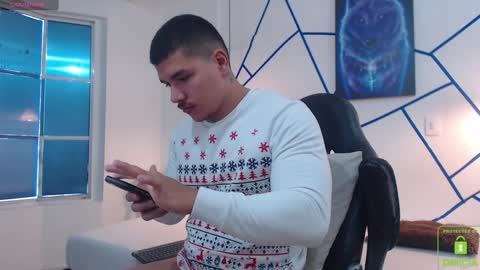Snapshot of paulo_allen chatting on 12/24/24, 01:28 Paulo online show from 12/24/24, 01:28