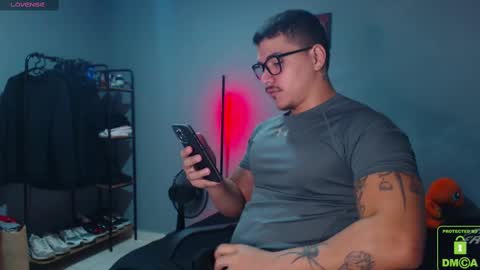 Snapshot of paulo_allen chatting on 02/15/25, 01:16 Paulo online show from 02/15/25, 01:16