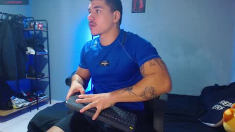 Snapshot of paulo_allen chatting on 02/19/25, 01:50 Paulo online show from 02/19/25, 01:50
