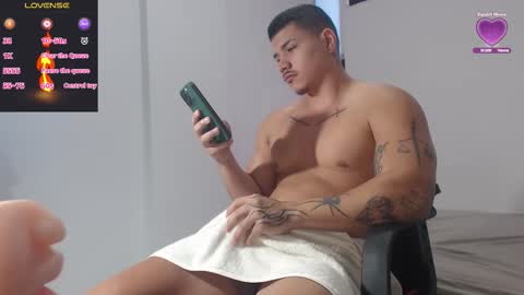 Snapshot of paulo_allen chatting on 03/24/26, 01:38 Paulo online show from 03/24/26, 01:38