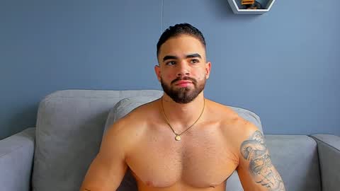 Snapshot of paulphoenix_ chatting on 12/16/24, 07:21 Paul Phoenix online show from 12/16/24, 07:21