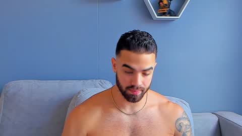 Snapshot of paulphoenix_ chatting on 01/14/25, 08:04 Paul Phoenix online show from 01/14/25, 08:04