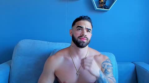 Snapshot of paulphoenix_ chatting on 01/22/25, 09:32 Paul Phoenix online show from 01/22/25, 09:32