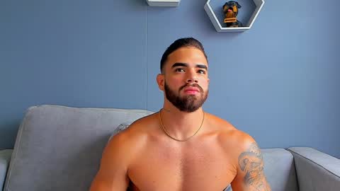 Snapshot of paulphoenix_ chatting on 02/04/25, 08:38 Paul Phoenix online show from 02/04/25, 08:38