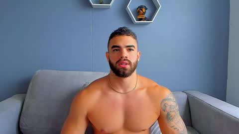 Snapshot of paulphoenix_ chatting on 02/10/25, 08:31 Paul Phoenix online show from 02/10/25, 08:31