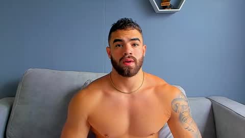 Snapshot of paulphoenix_ chatting on 02/11/25, 07:48 Paul Phoenix online show from 02/11/25, 07:48