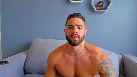 Snapshot of paulphoenix_ chatting on 02/19/25, 09:14 Paul Phoenix online show from 02/19/25, 09:14