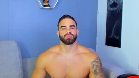 Snapshot of paulphoenix_ chatting on 03/06/25, 01:27 Paul Phoenix online show from 03/06/25, 01:27