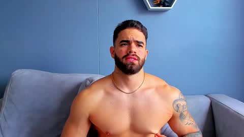 Snapshot of paulphoenix_ chatting on 09/17/25, 08:43 Paul Phoenix online show from 09/17/25, 08:43