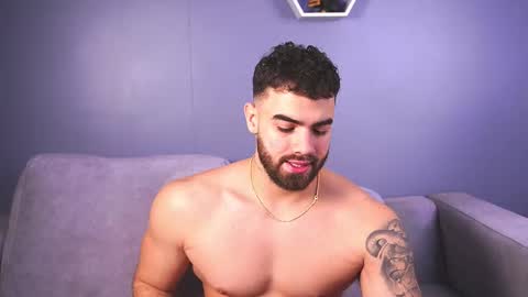 Snapshot of paulphoenix_ chatting on 10/30/25, 07:36 Paul Phoenix online show from 10/30/25, 07:36