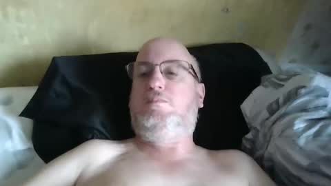 Snapshot of paulthehornyfurry chatting on 12/27/24, 11:39 Paul online show from 12/27/24, 11:39