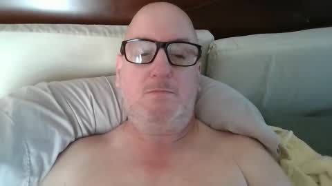 Snapshot of paulthehornyfurry chatting on 11/15/25, 06:26 Paul online show from 11/15/25, 06:26