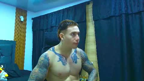 Snapshot of paulthompson_ chatting on 07/05/26, 12:23 Paul online show from 07/05/26, 12:23