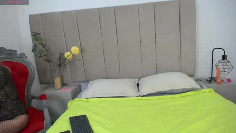 paultte online show from 11/15/25, 01:51