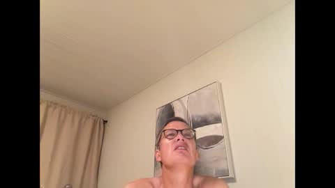 paulwill2377 online show from 09/24/25, 07:44