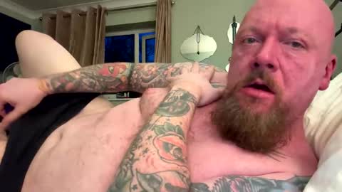 paulyb445 online show from 12/14/25, 04:23