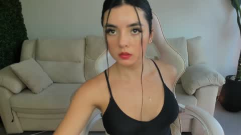 Snapshot of pavlovacoluccii_ chatting on 03/19/26, 05:06 Suscribe to onlyfans online show from 03/19/26, 05:06
