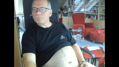 Pavlov aka Peter online show from 12/19/24, 10:34