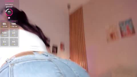 Snapshot of pawggirl18 chatting on 03/13/26, 05:30 Dani online show from 03/13/26, 05:30