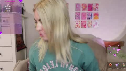 Allisses online show from 01/10/25, 02:13