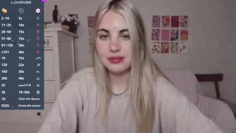 Allisses online show from 09/18/25, 06:26