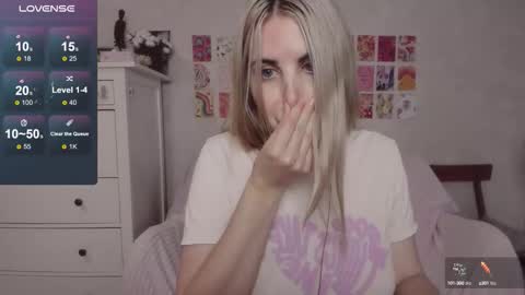 Allisses online show from 09/22/25, 06:48