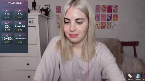 Allisses online show from 10/16/25, 04:52