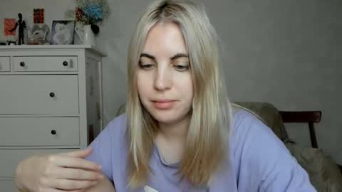 Allisses online show from 12/02/25, 08:08