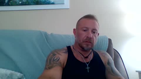 Snapshot of paytondaniel44 chatting on 04/22/26, 08:10 paytondaniel44 online show from 04/22/26, 08:10