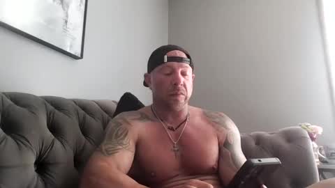 Snapshot of paytondaniel44 chatting on 06/06/26, 03:28 paytondaniel44 online show from 06/06/26, 03:28