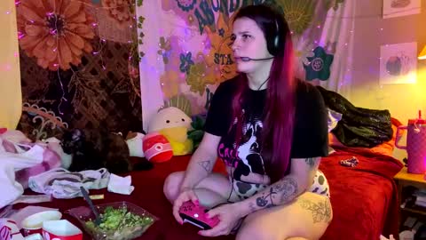 Snapshot of payyourprincessjess chatting on 12/21/24, 12:53 payyourprincessjess online show from 12/21/24, 12:53