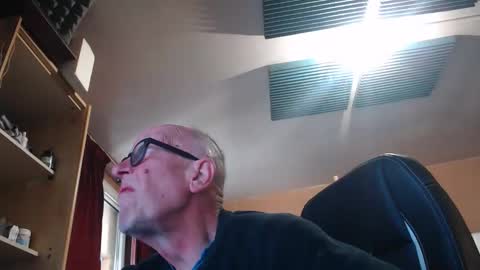 pc8474408 online show from 04/18/26, 09:13