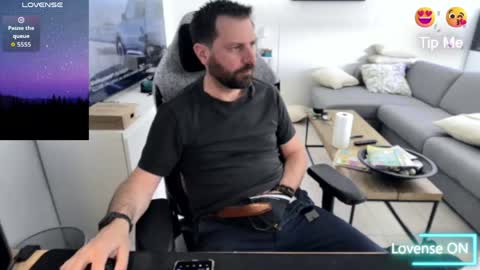 Snapshot of pc92160 chatting on 04/06/26, 10:16 pc92160 online show from 04/06/26, 10:16